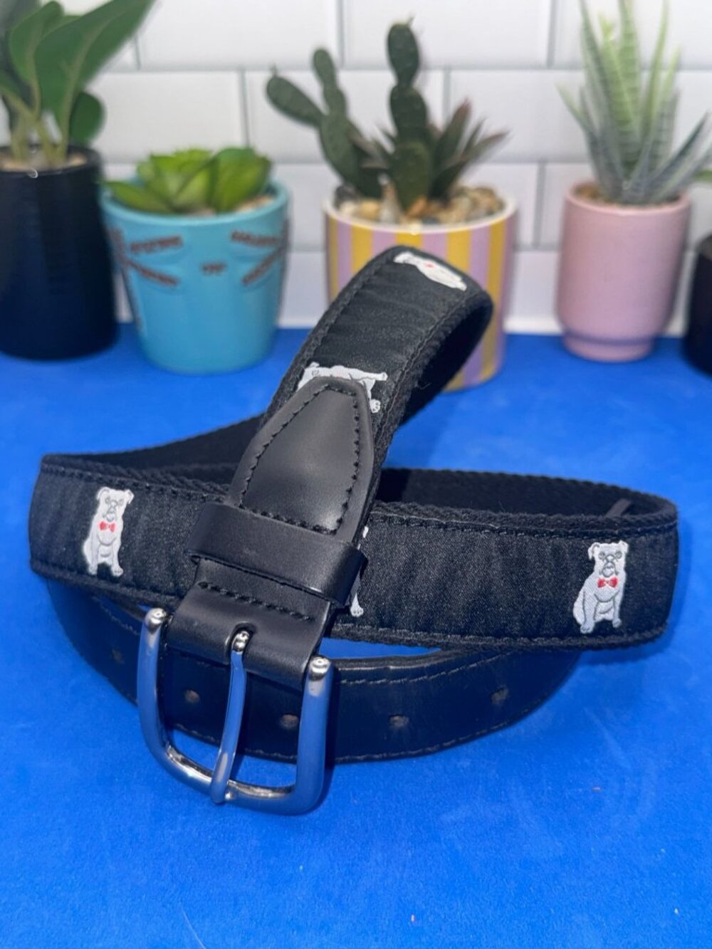 Black Leather & Embroidered Dog Pattern Belt With Silver Buckle 36/90